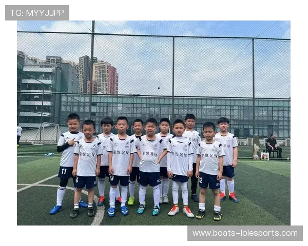 小球星幼儿足球从零起步到百场比赛成长之路 小球星幼儿足球从零起步到百场比赛成长之路