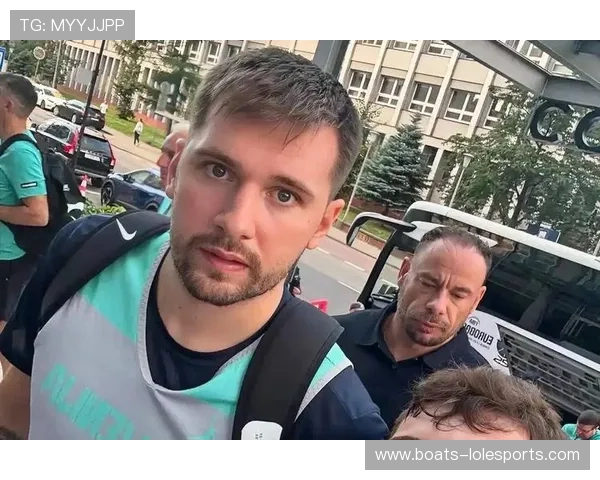 足球场上球星叫嚣风波：从激情对抗到言语激烈，谁才是真正的焦点人物