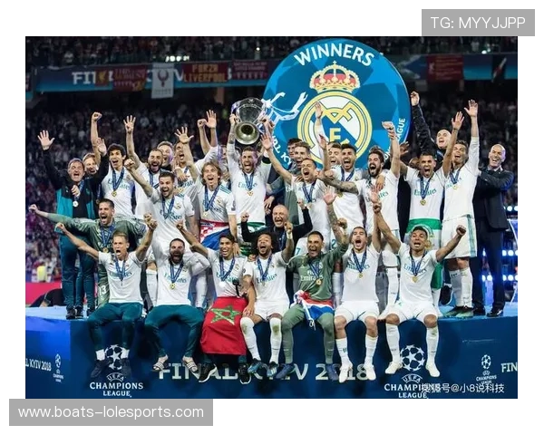 足球明星挂图精选 热血沸腾的赛场英雄集结 展现巅峰竞技风采