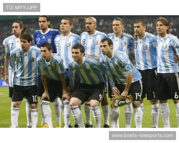 足球球星日聚焦绿茵风云见证传奇荣耀共谱足球梦想 足球球星日聚焦绿茵风云见证传奇荣耀共谱足球梦想